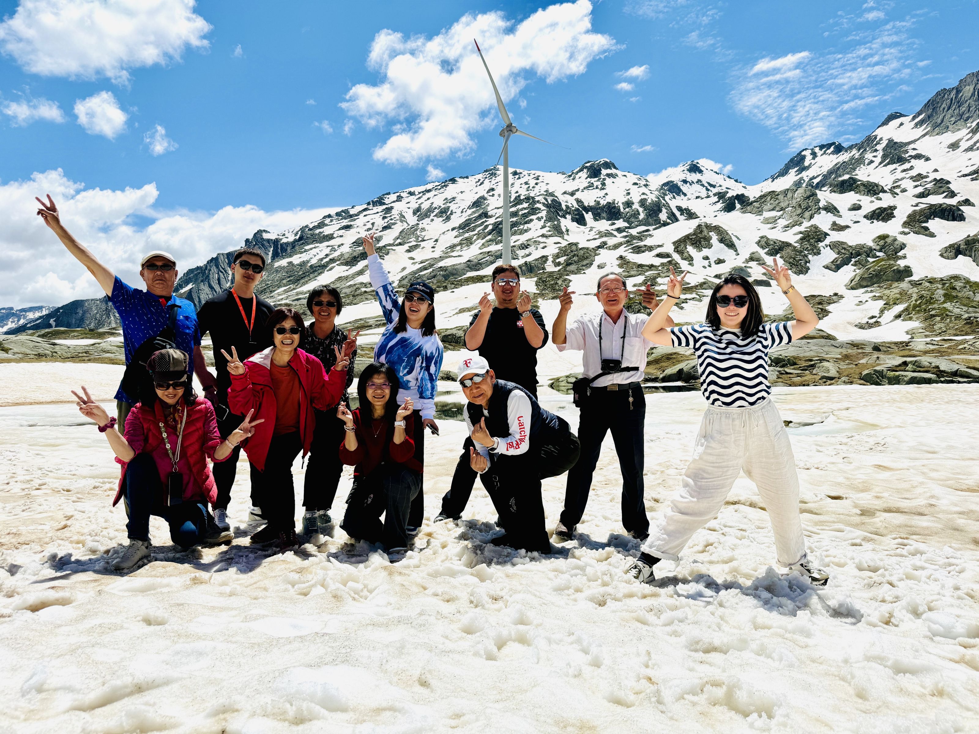 創意瑞士+米蘭~ 冰河3000天梭峰愛的迫降場景冰河列車最美瑪基歐里湖三大名峰13天