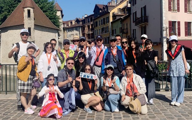 創意瑞士~ 小蓮的故鄉聖摩里茲湖愛的迫降菲斯特天空步道安希湖三大名峰驚豔12天