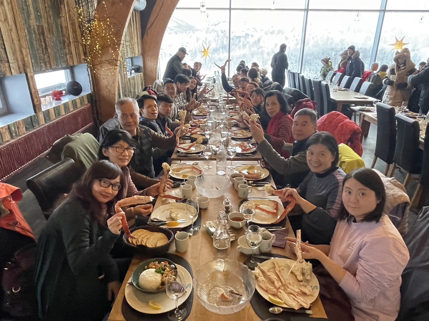 創意挪威芬蘭特隆索極光之都帝王蟹破冰船聖誕老人村之旅11天