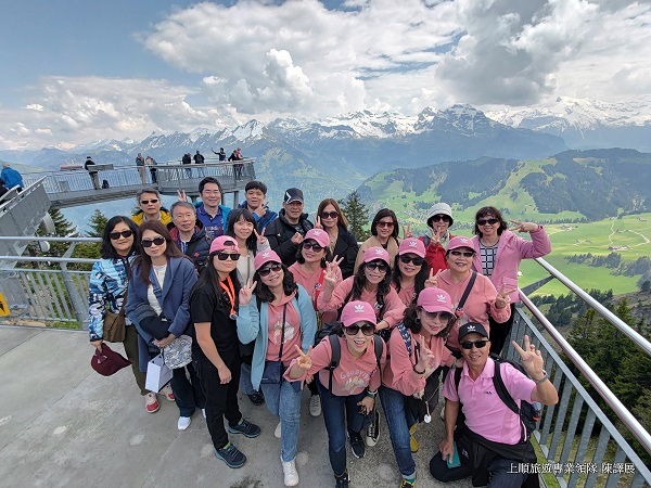 創意瑞士+米蘭~ 冰河3000天梭峰愛的迫降場景冰河列車最美瑪基歐里湖三大名峰13天