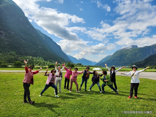 創意挪威~三大水彩峽灣10天