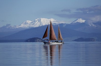 陶波湖(Lake Taupo)